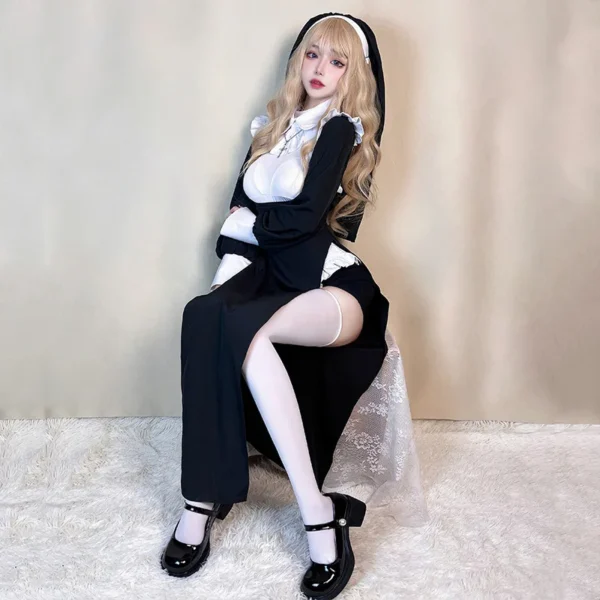 Cosplay nun costume sexy cross dressing nurse costume Halloween vampire death maid plus size tight fitting robe